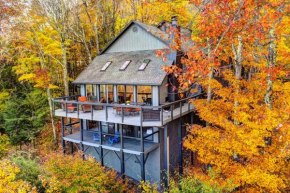 Stunning 4-Season Mtn Getaway with Deck and Fire Pit